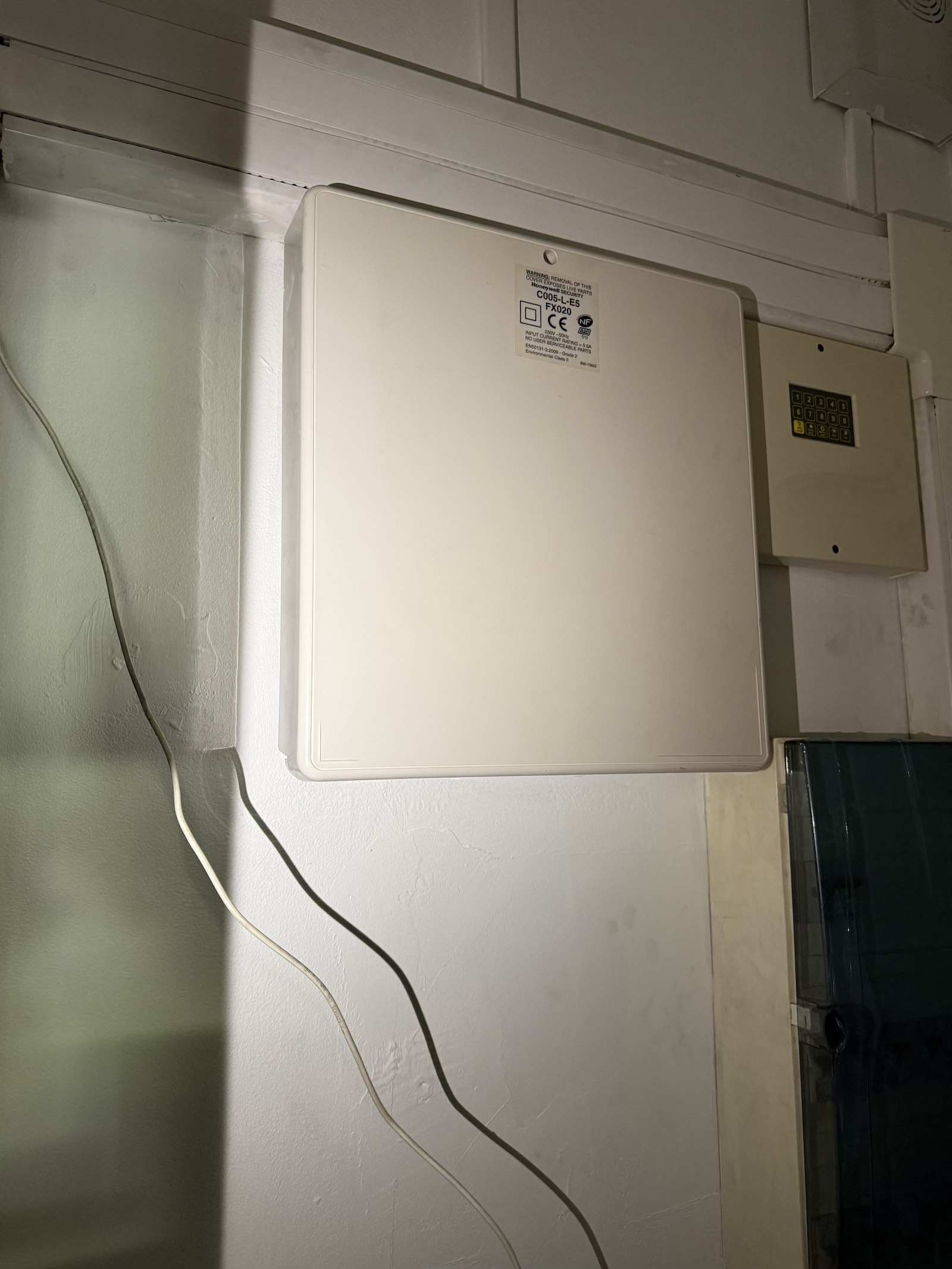 Installation d'alarme sans fil Ajax dans une maison individuelle à Mouy (60)